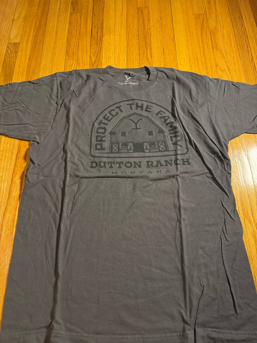 Yellowstone Dutton Ranch Graphic Tee Men’s Large